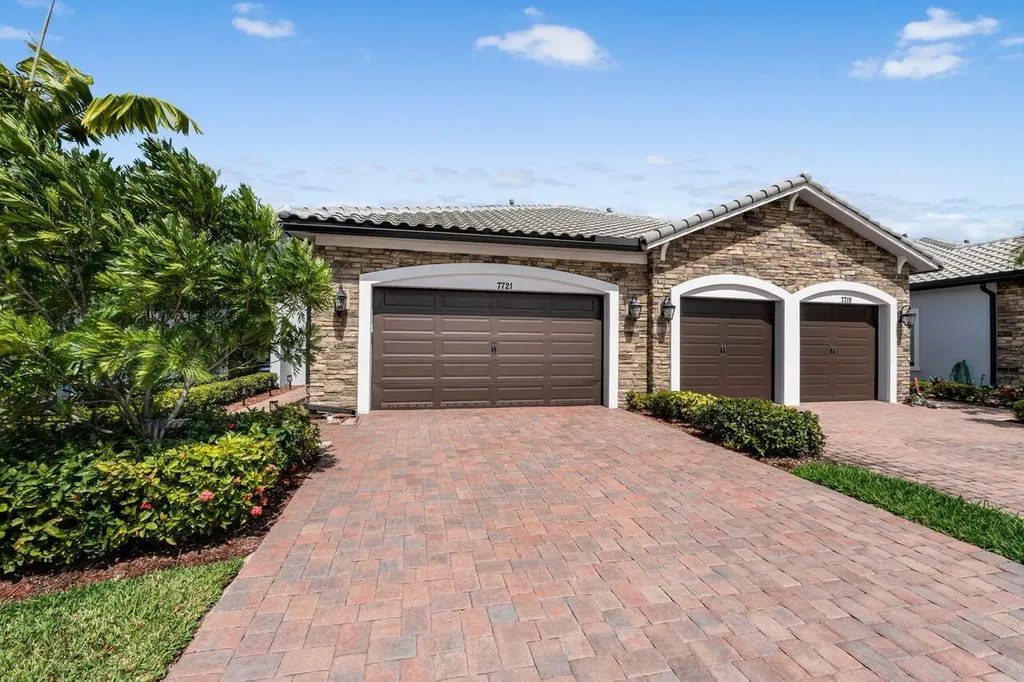 7721 S Blue Spring Drive Parkland FL 33067