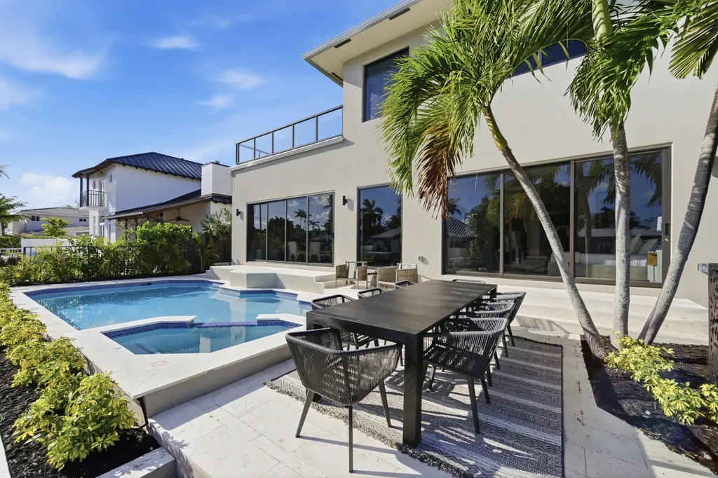 1308 Avocado Isle Fort Lauderdale FL 33315