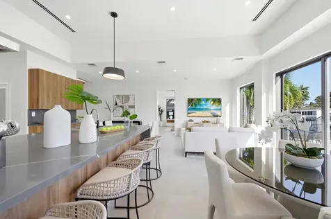 1308 Avocado Isle Fort Lauderdale FL 33315