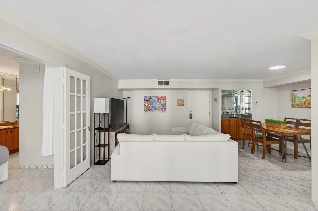 1239 Hillsboro Mile Hillsboro Beach FL 33062