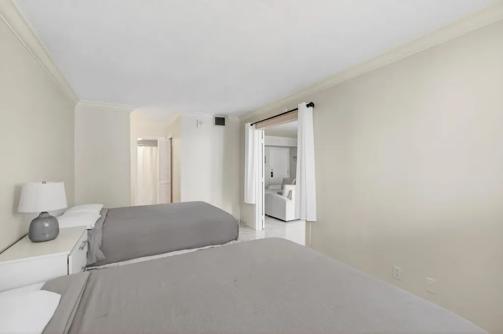 1239 Hillsboro Mile Hillsboro Beach FL 33062