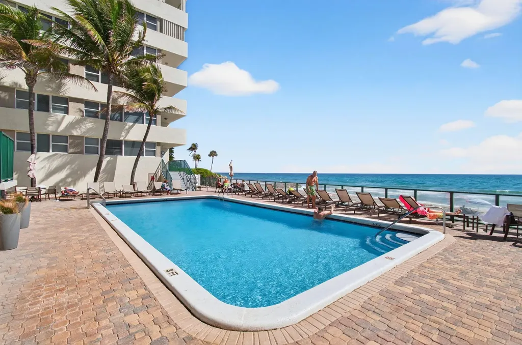 1239 Hillsboro Mile Hillsboro Beach FL 33062