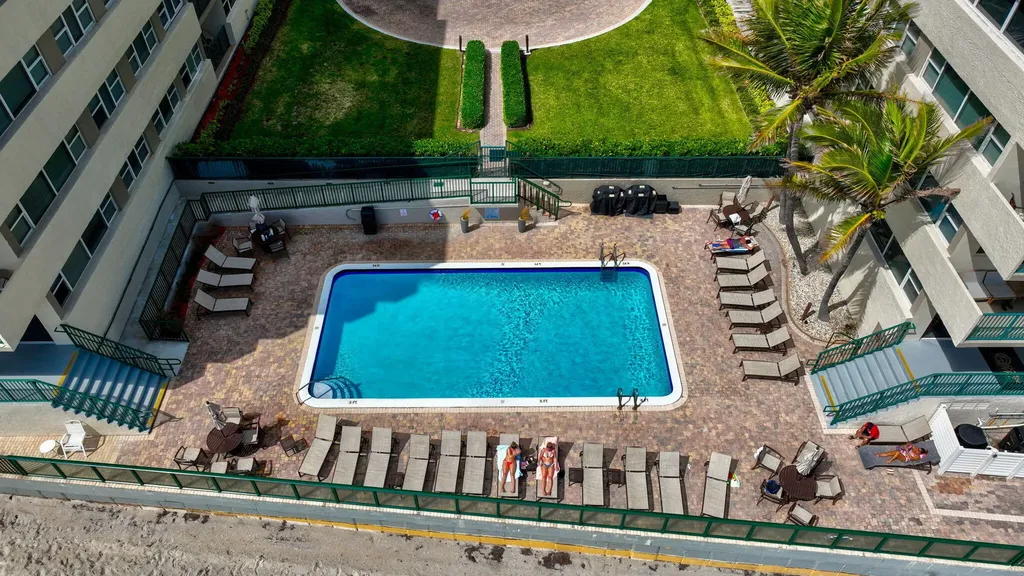 1239 Hillsboro Mile Hillsboro Beach FL 33062