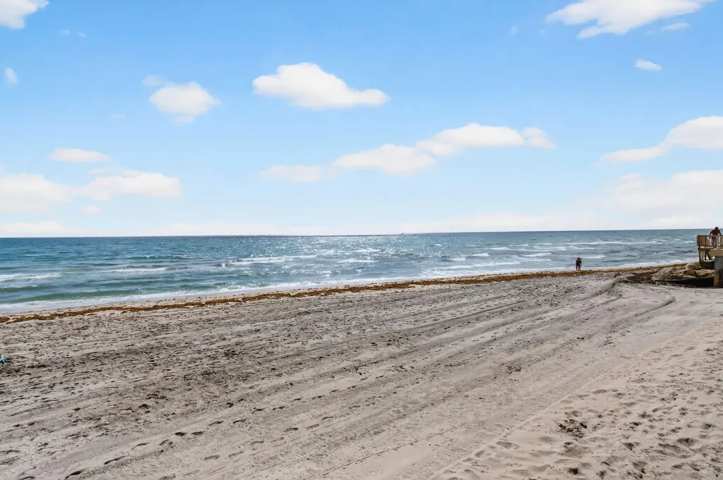 1239 Hillsboro Mile Hillsboro Beach FL 33062