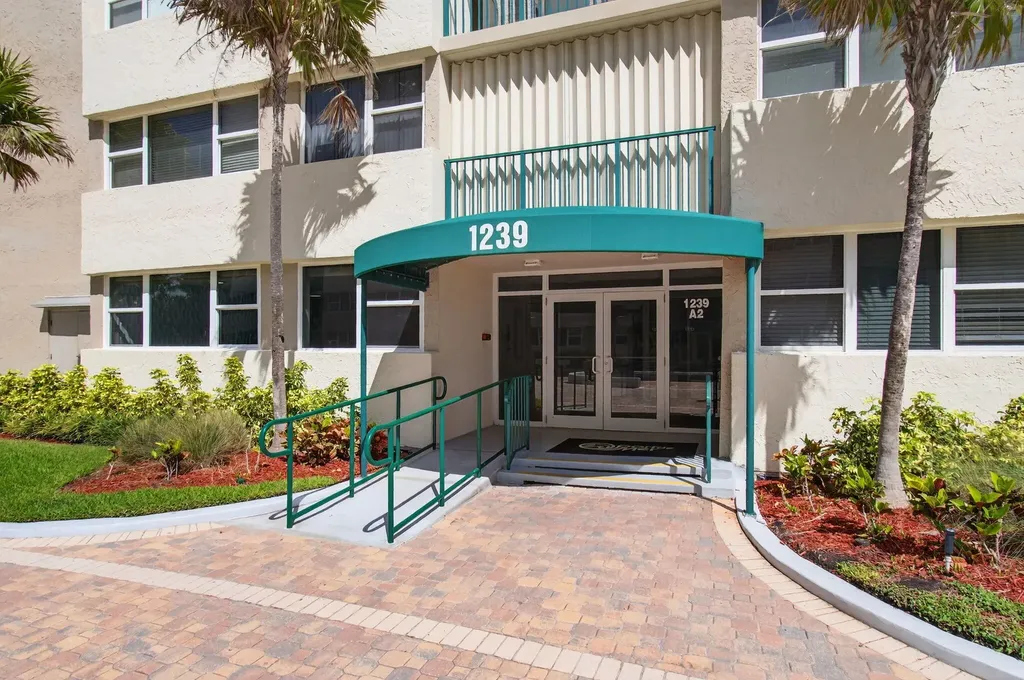 1239 Hillsboro Mile Hillsboro Beach FL 33062