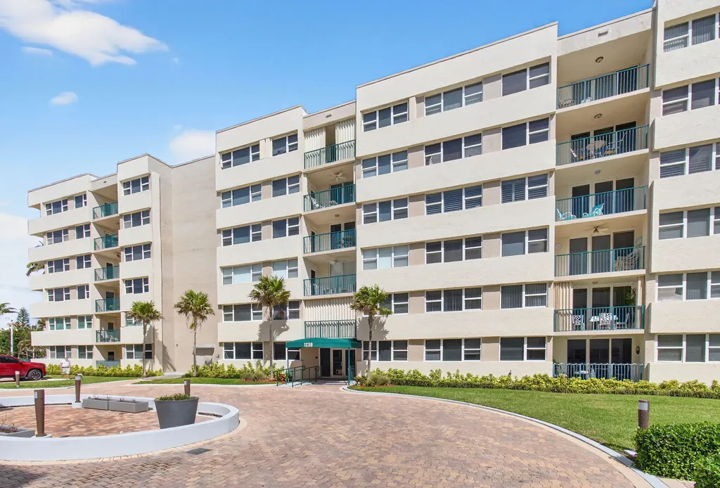 1239 Hillsboro Mile Hillsboro Beach FL 33062