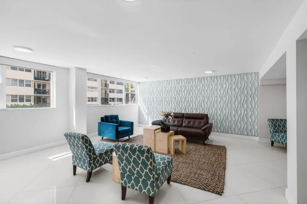 1239 Hillsboro Mile Hillsboro Beach FL 33062