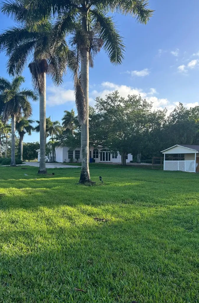 16730 Griffin Road Southwest Ranches FL 33331