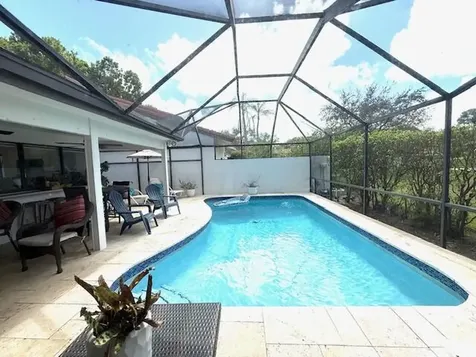 665 Hollows Circle Deerfield Beach FL 33442