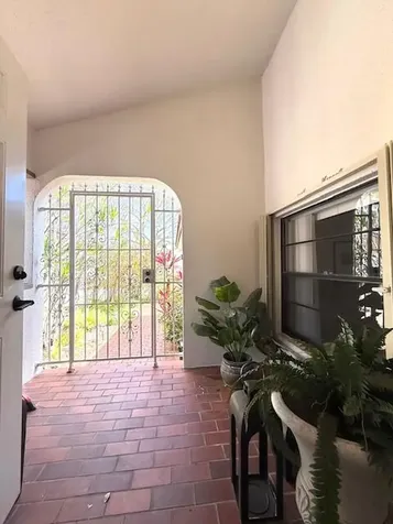 665 Hollows Circle Deerfield Beach FL 33442