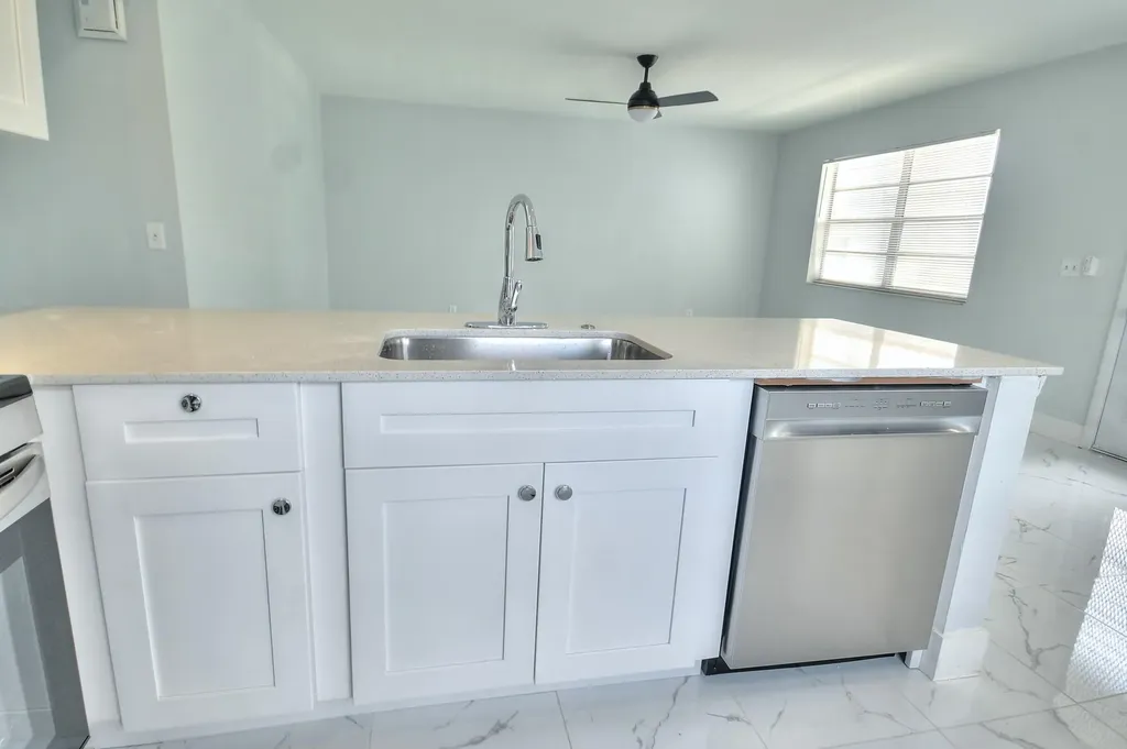 137 Normandy C Delray Beach FL 33484