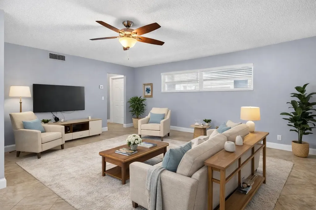18 Colonial Club Drive Boynton Beach FL 33435