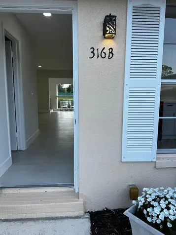 316 Cape Cod Circle Greenacres FL 33467