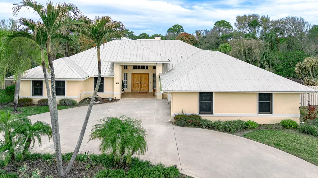 8571 SE Quail Ridge Way Hobe Sound FL 33455
