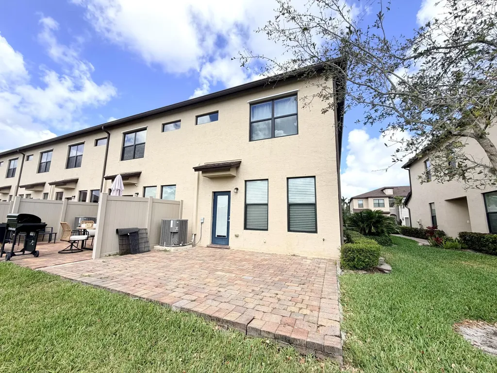 2800 Troubadour Street Palm Springs FL 33406