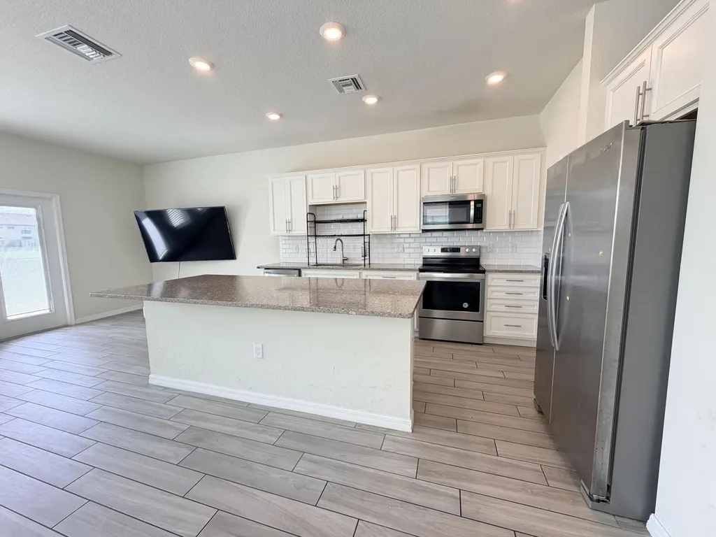 2800 Troubadour Street Palm Springs FL 33406