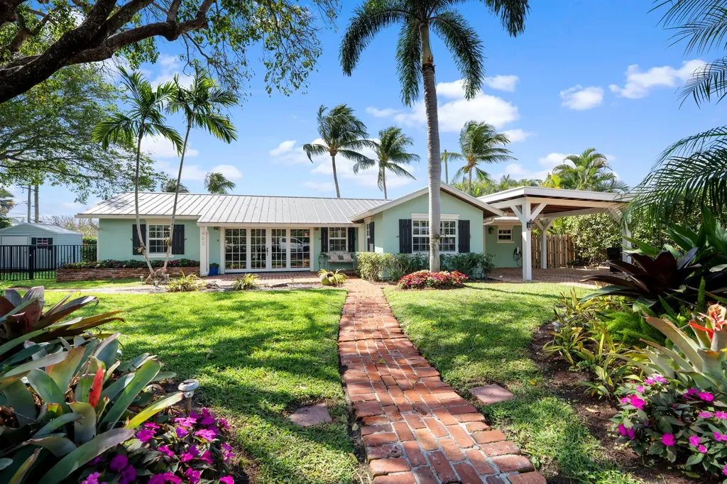 402 Lake Drive Delray Beach FL 33444