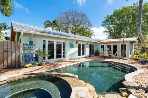 402 Lake Drive Delray Beach FL 33444