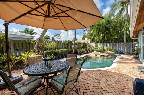 402 Lake Drive Delray Beach FL 33444