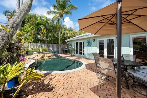 402 Lake Drive Delray Beach FL 33444