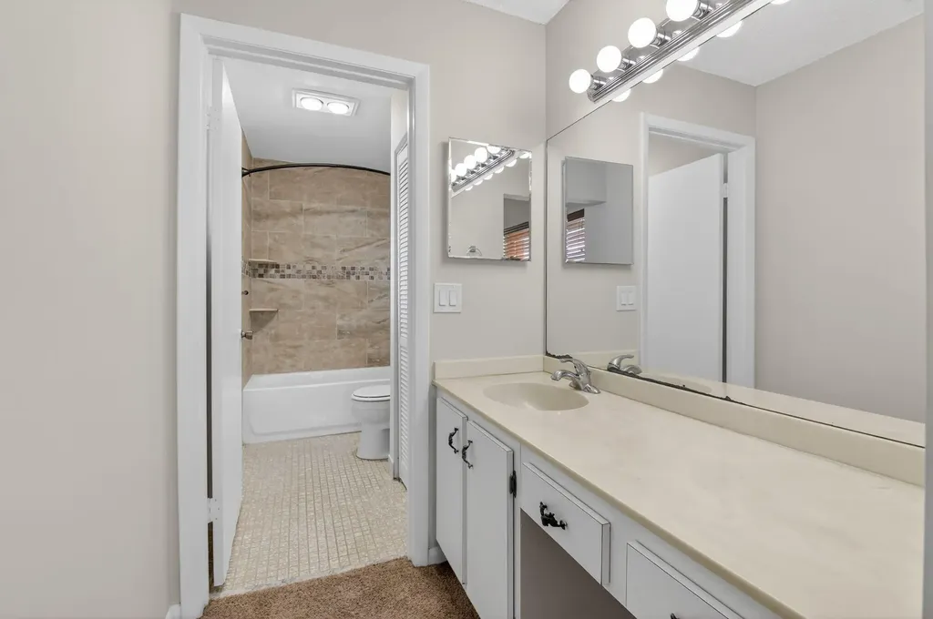2911 SW 21st Terrace Delray Beach FL 33445