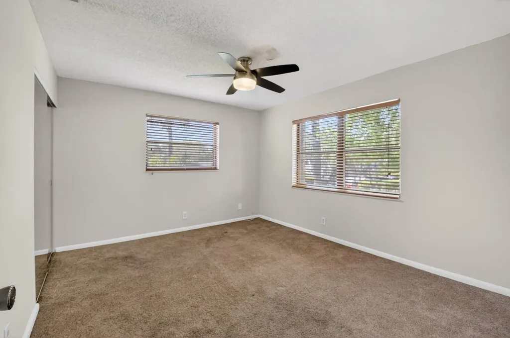 2911 SW 21st Terrace Delray Beach FL 33445