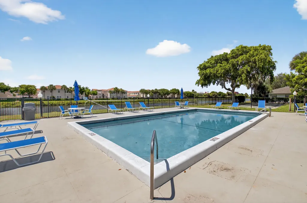 2911 SW 21st Terrace Delray Beach FL 33445