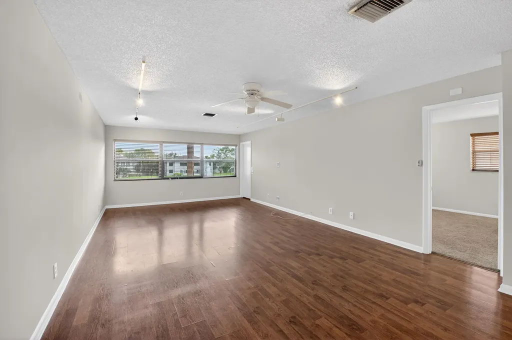 2911 SW 21st Terrace Delray Beach FL 33445