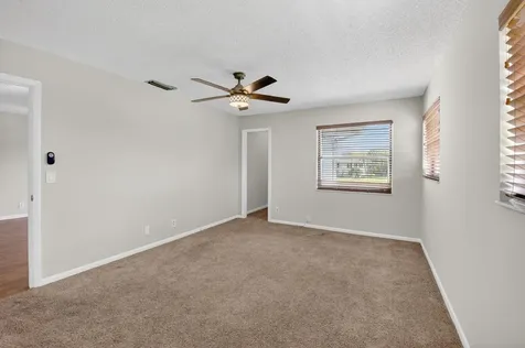 2911 SW 21st Terrace Delray Beach FL 33445
