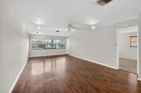 2911 SW 21st Terrace Delray Beach FL 33445