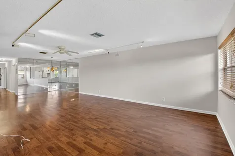 2911 SW 21st Terrace Delray Beach FL 33445