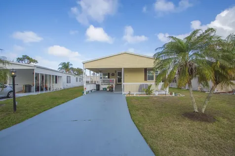 245 Camino Del Rio Port St Lucie FL 34952