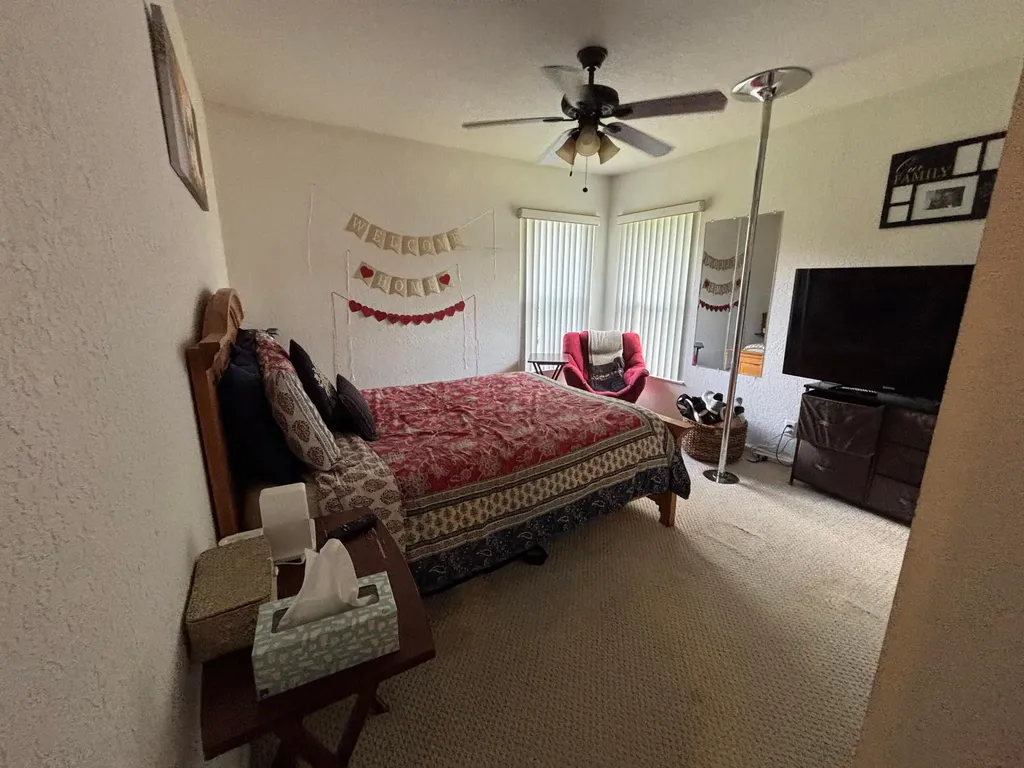 16611 N 68th Street Street N The Acreage FL 33470
