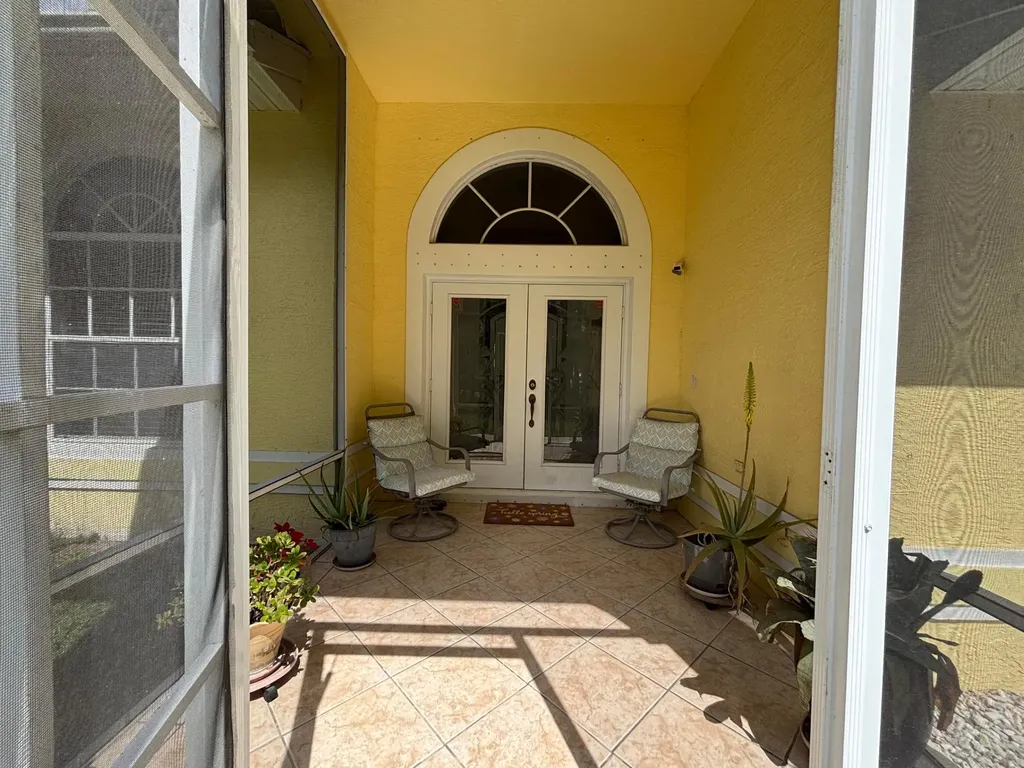 16611 N 68th Street Street N The Acreage FL 33470