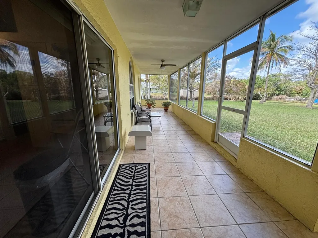 16611 N 68th Street Street N The Acreage FL 33470