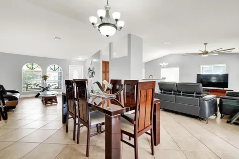 10090 SW 16th Place Davie FL 33324