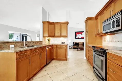 10090 SW 16th Place Davie FL 33324