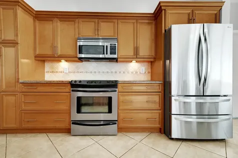 10090 SW 16th Place Davie FL 33324