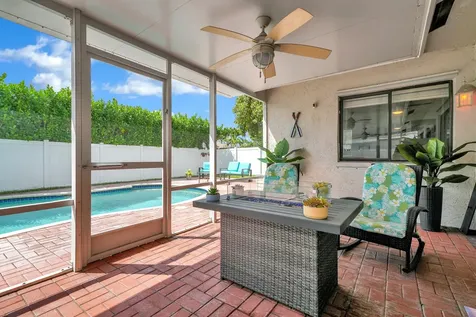10090 SW 16th Place Davie FL 33324