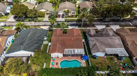 10090 SW 16th Place Davie FL 33324