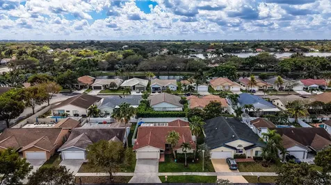 10090 SW 16th Place Davie FL 33324