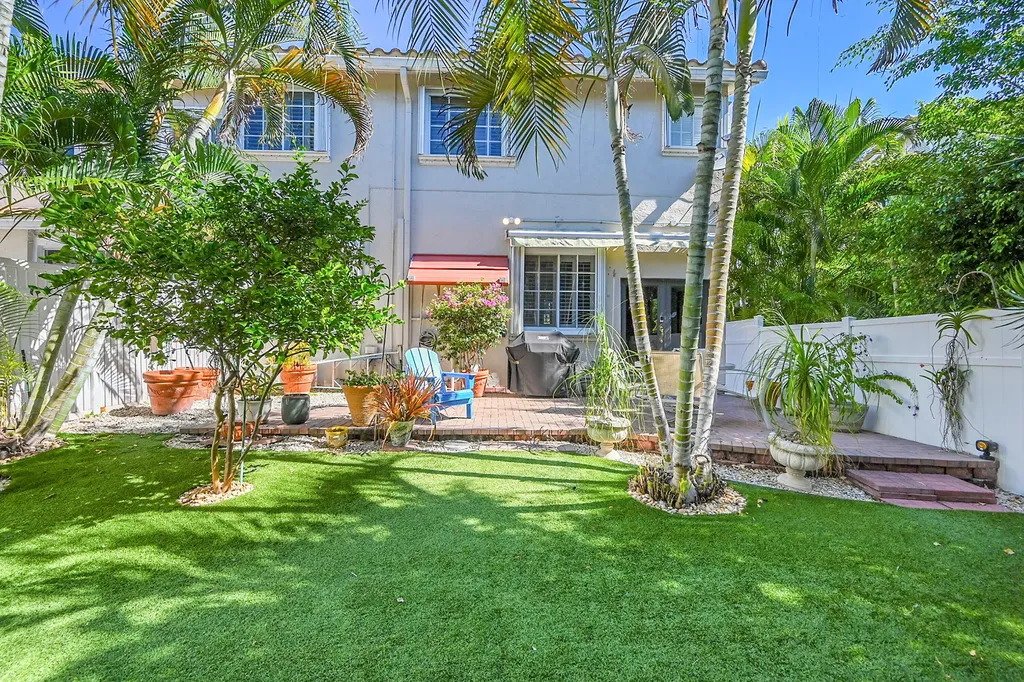 2922 Port Royale Lane S Fort Lauderdale FL 33308