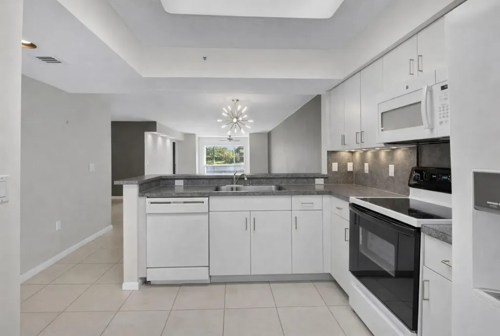 5842 Crystal Shores Drive Boynton Beach FL 33437