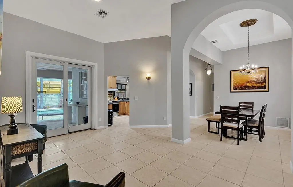 2105 SW 12th Terrace Fort Lauderdale FL 33315