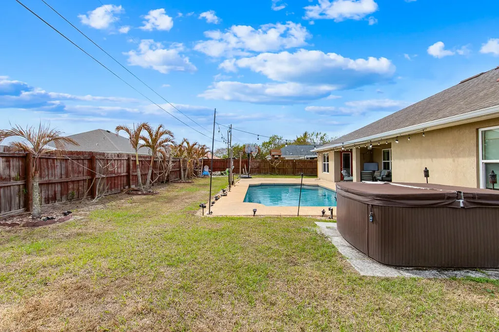 4633 SW Junietta Terrace Port St Lucie FL 34953