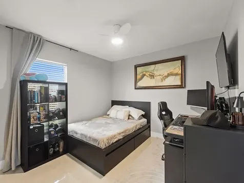 5952 NW Favian Avenue Port St Lucie FL 34986