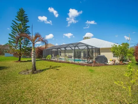 5952 NW Favian Avenue Port St Lucie FL 34986