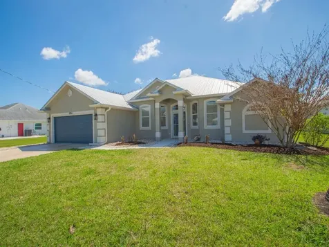 5952 NW Favian Avenue Port St Lucie FL 34986