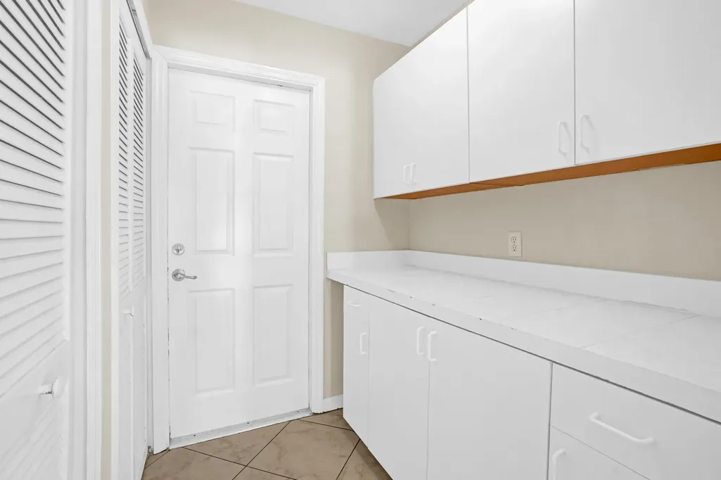 261 SW Parish Terrace Port St Lucie FL 34984