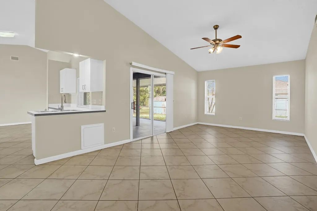 261 SW Parish Terrace Port St Lucie FL 34984